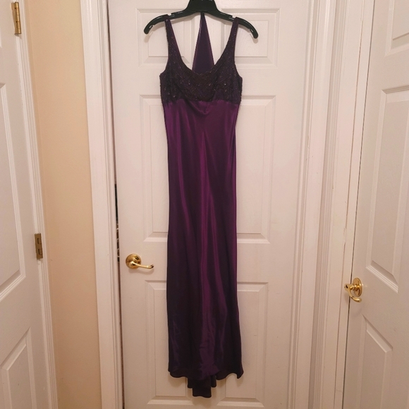 Purple Dress - Picture 1 of 8